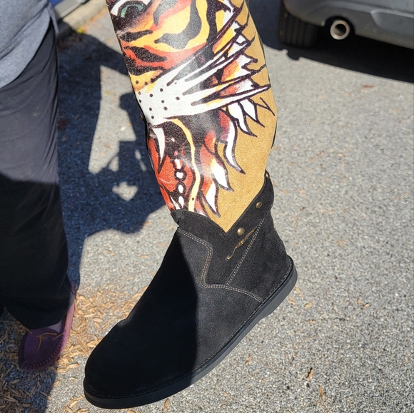 Ed Hardy boots - Picture 4 of 4